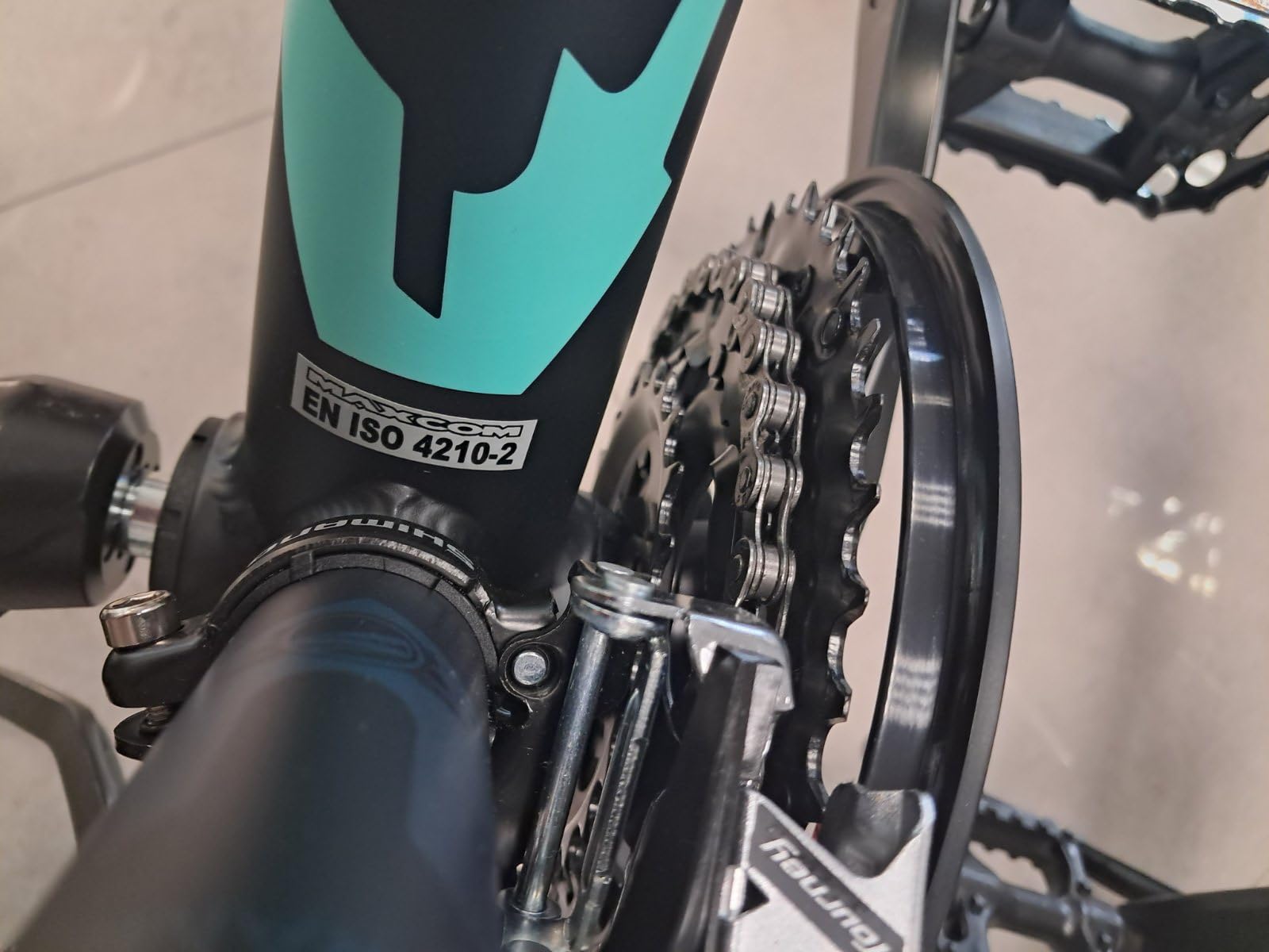 VTT Multimarque Velotec PRO en aluminium 26/27,5/29 pouces, freins V-Brake, unisexe, convient pour 155–190 cm