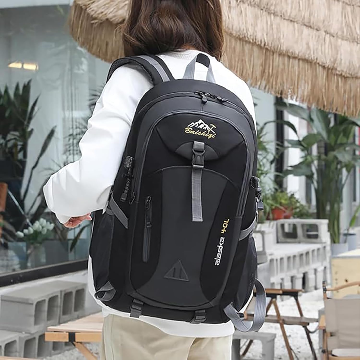 Zaino Trekking 40 Litri Zaino Montagna Grande Volume Leggero Impermeabile Multifunzione per Montagna Viaggio Escursione Trekking Campeggio Scuola con Ventilazione Posteriore Uomo Donna Nero