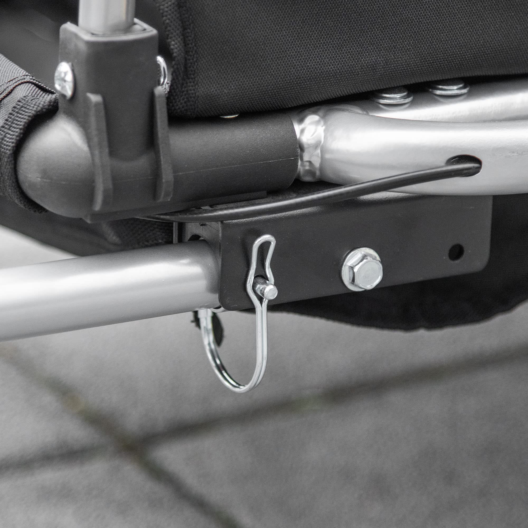HOMCOM Rimorchio Bici per Bambini e Passeggino, Design 2 in 1 con Freno, Cintura a 5 Punti, Carrello Rimorchio per Bicicletta con Tasche Laterali, Catarifrangenti e Bandierina