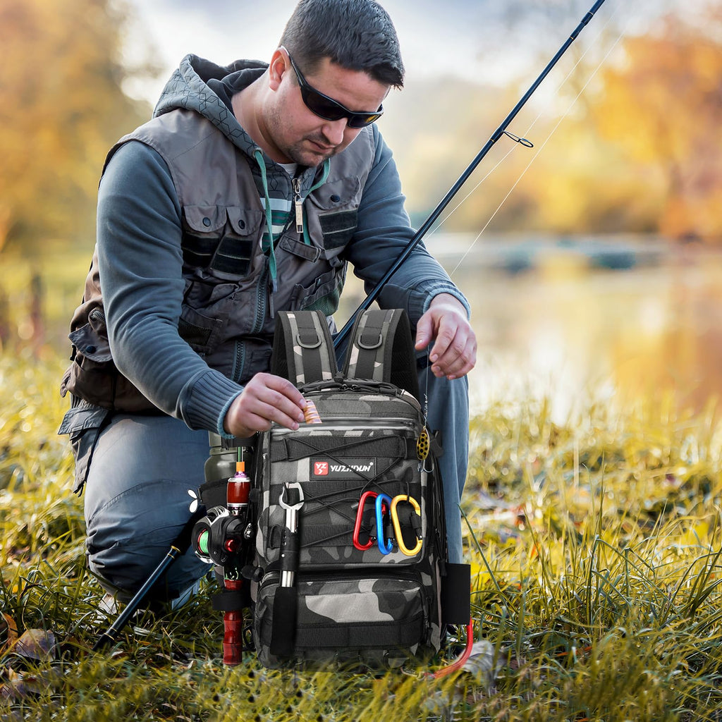 Zaino per Attrezzatura Pesca con Portacanna - Borsa Impermeabile e Traspirante per Pesca, Escursionismo, Caccia, Campeggio (Black)