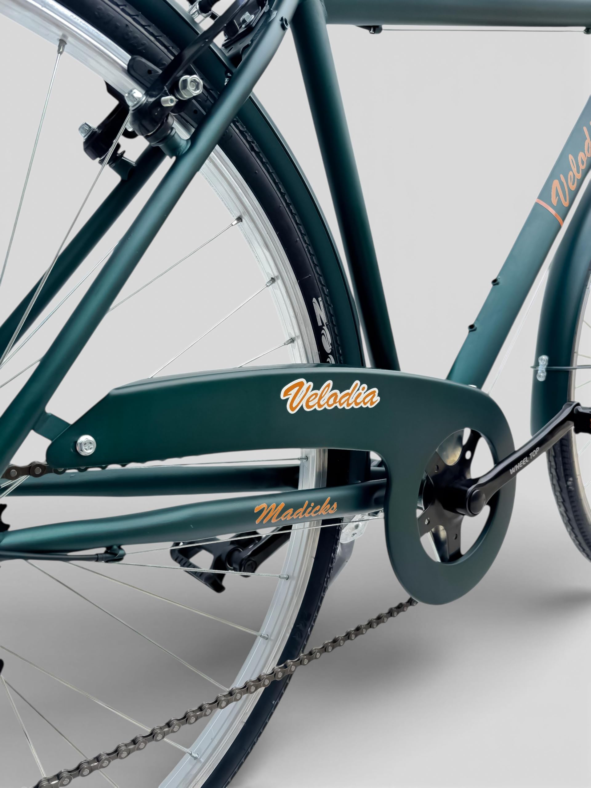 Bicicletta Uomo 28" Passeggio Verde Vintage Velodia Bici da Città con Cambio Shimano · Comoda e Robusta · Perfetta per Spostamenti Quotidiani e Tempo Libero · Stile Retrò